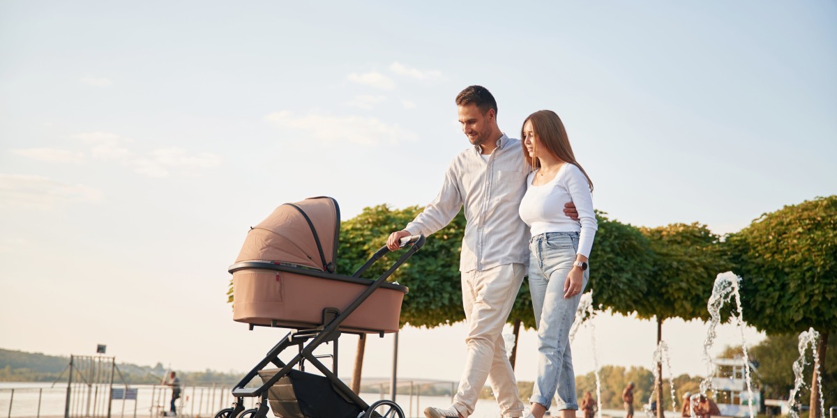 The Ultimate Guide to Compact Strollers: Features, Benefits, and Tips for Choosing the Perfect One